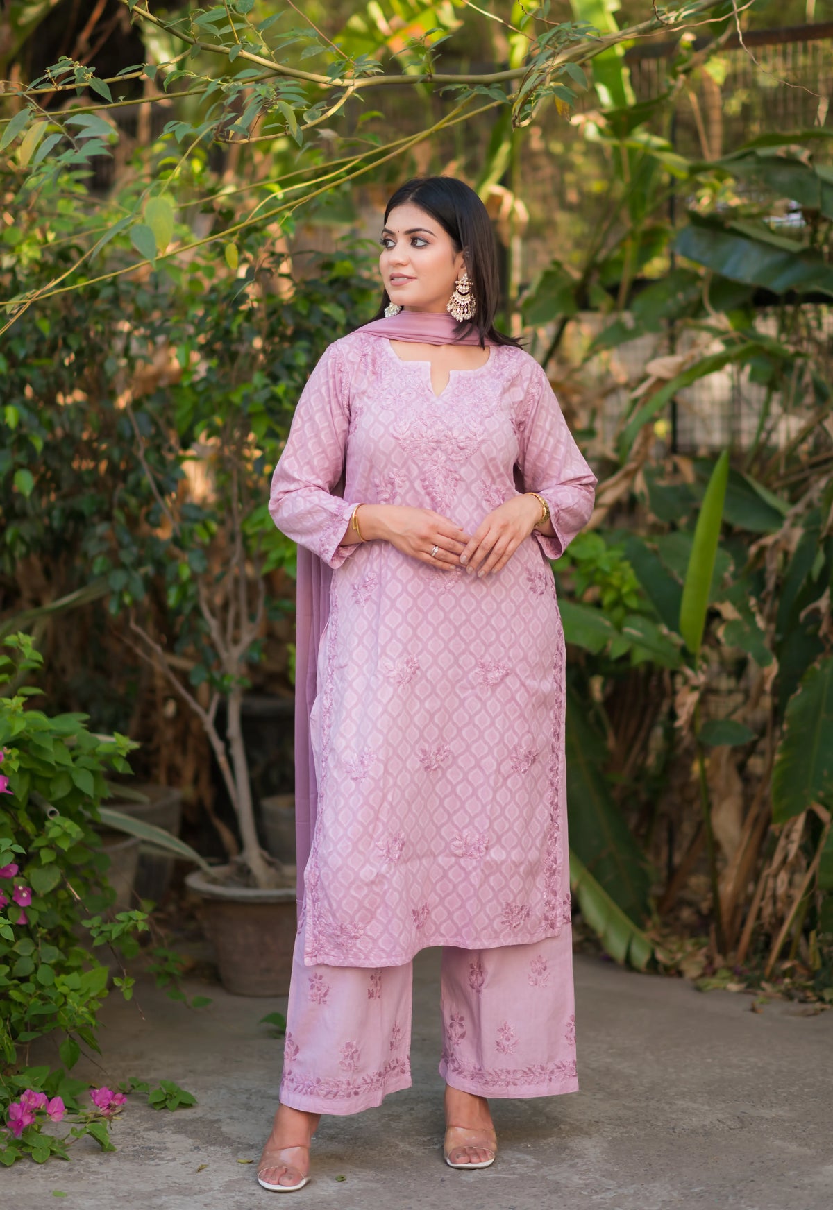 Front view of a pyazi pink Alfiya Mul Mul Self Set, ideal summer ethnic wear with hand embroidery.