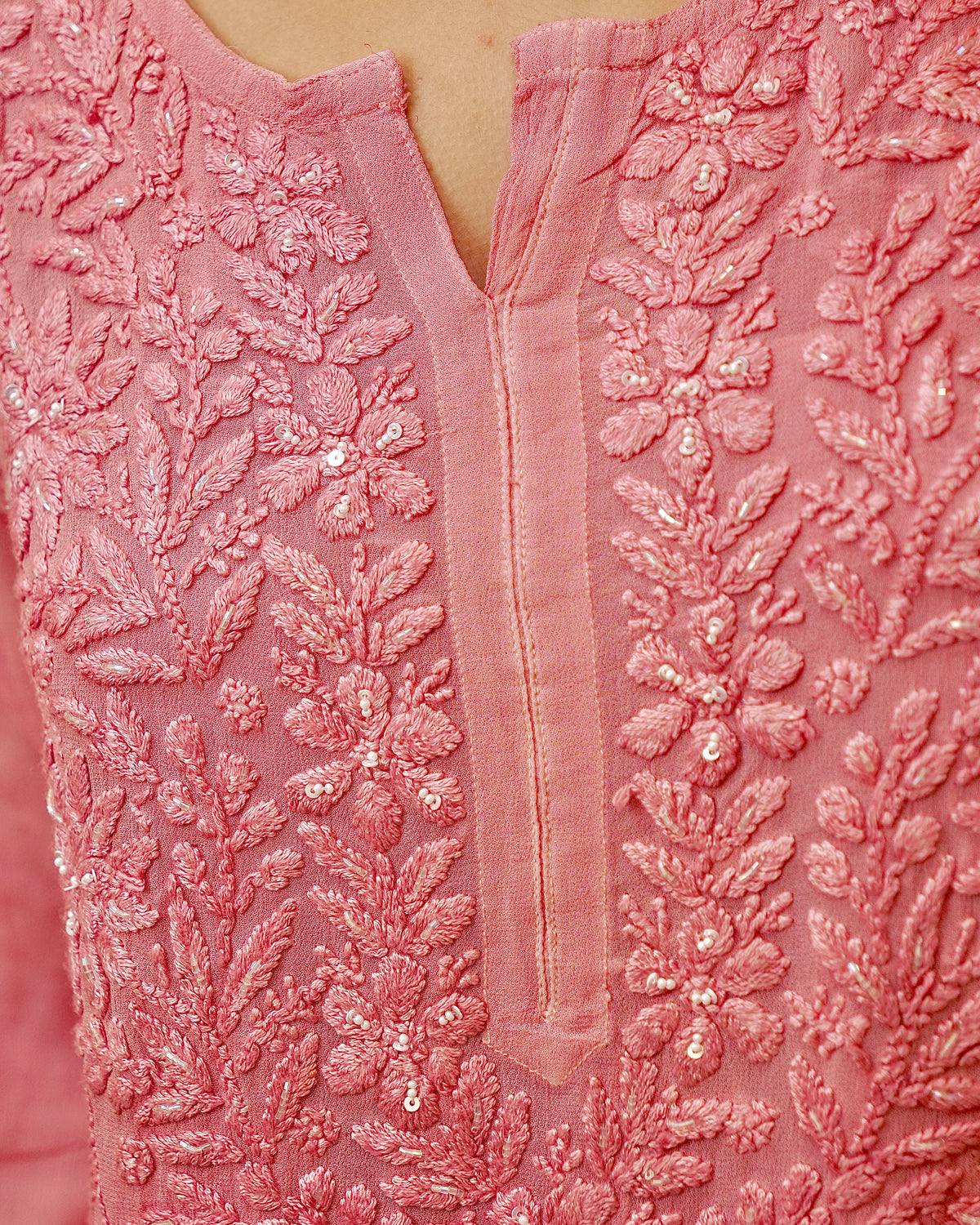 Complete Piyazi Pink Ada Lucknowi Pearl Set. A luxurious 4-piece georgette kurta ensemble for women.
