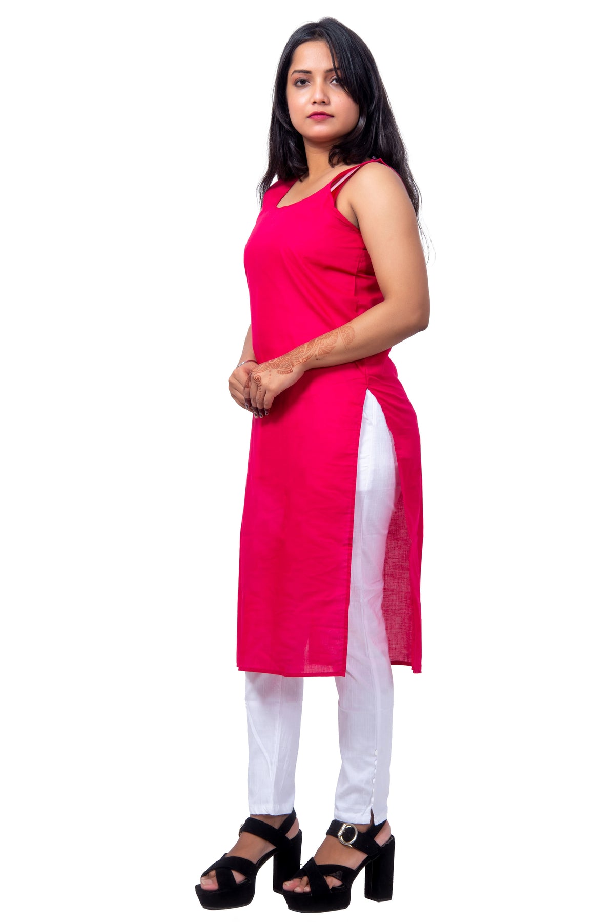 Side View of Magenta Inner Top – Stretchable Cotton Magenta Inner for Women.