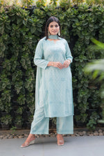 Full shot of an Alfiya Mul Mul Kurti Set, breathable Cambric cotton with Chikankari Ghasspatti embroidery.