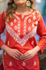  Close-up of the unique print design on a Riwayat kurti, reflecting traditional elegance.