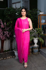 Detailed pure Chikankari embroidery on the hem of a Pink Viscose Sleeveless Kurti. Viscose thread used.